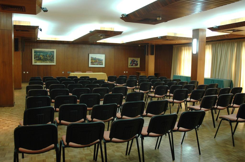 Nova Cruz Hotel Санта-Марія-да-Фейра Бізнес фото